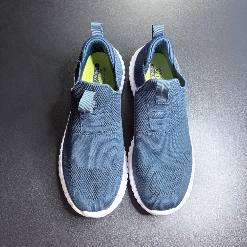 Sketchers slip on ultra elite flex lightweight blue pull on size 5‎ walking